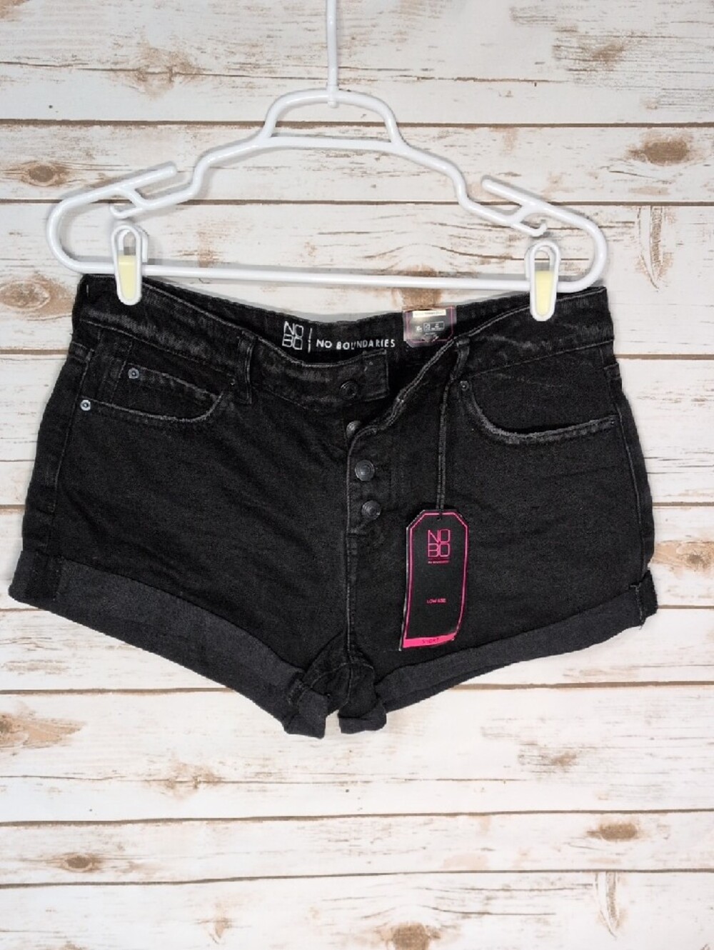 No Boundaries Black Low-Rise Rolled Hem Denim Shorts - Picture 2 of 8